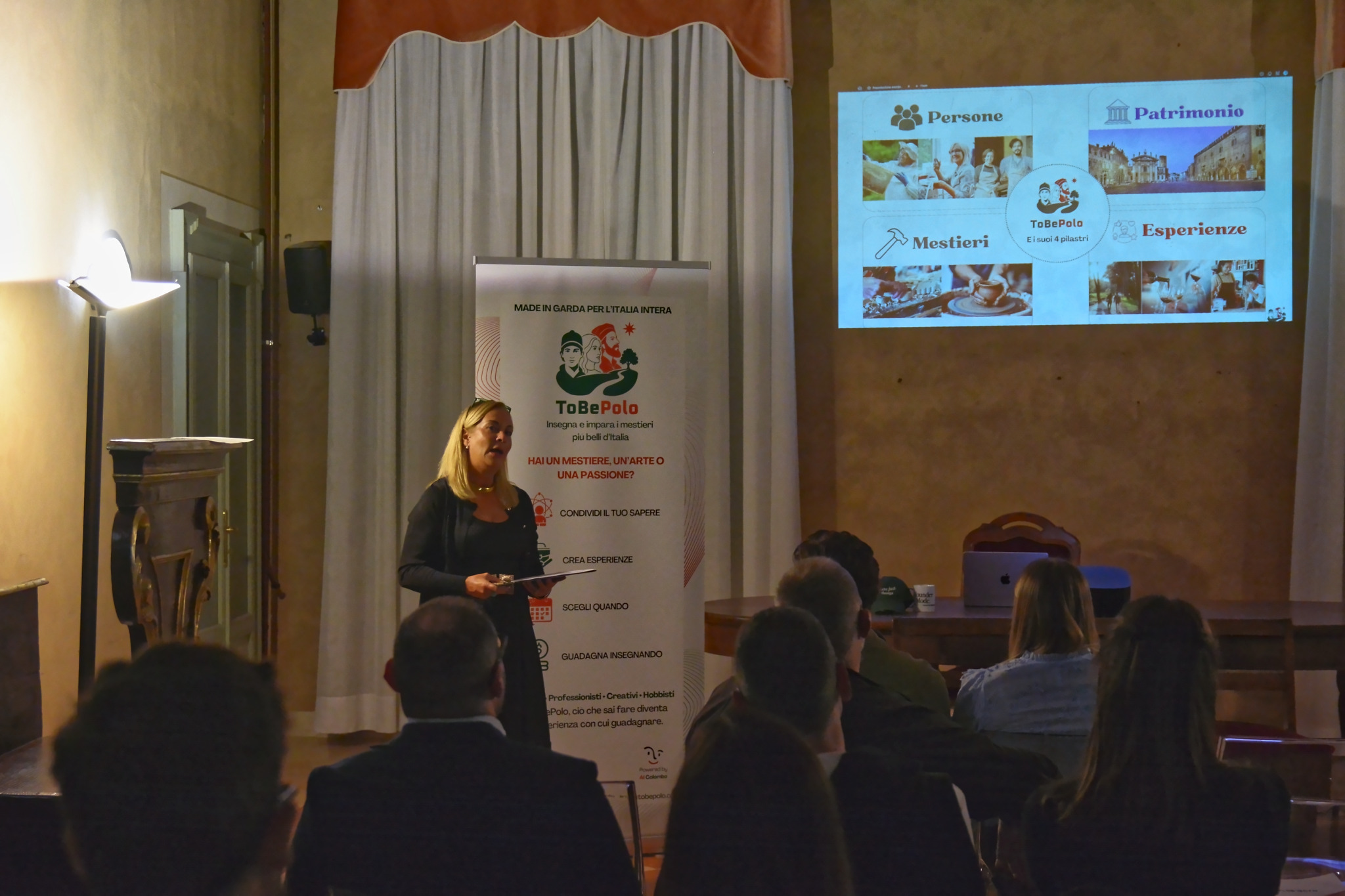 Il gruppo di ToBePolo presenta il progetto ad Asola